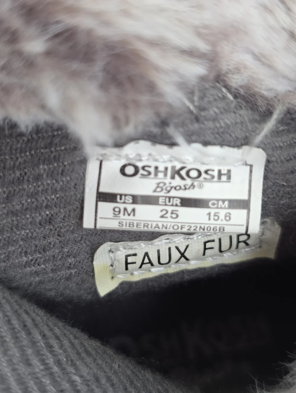 NWT Girls Oshkosh B'gosh Gray Faux Fur Lined Winter Boots Toddler's Size‎ 9M
